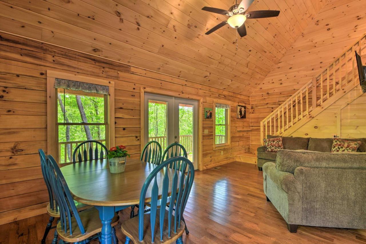 Murphy Cabin With Spacious Deck And Forest Views! Εξωτερικό φωτογραφία