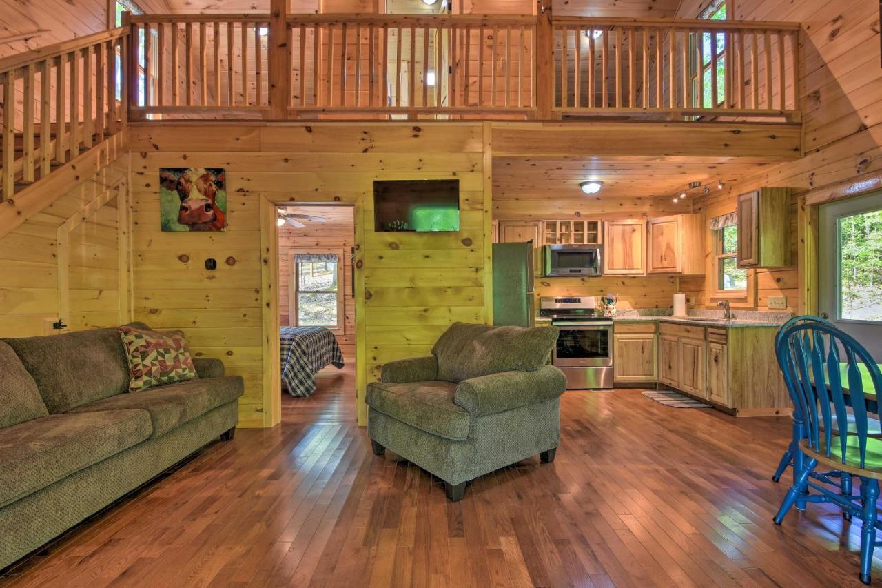 Murphy Cabin With Spacious Deck And Forest Views! Εξωτερικό φωτογραφία